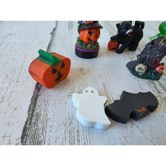 Vintage mini village ghost Halloween alien cat pumpkin skeleton set eraser - Picture 4 of 7